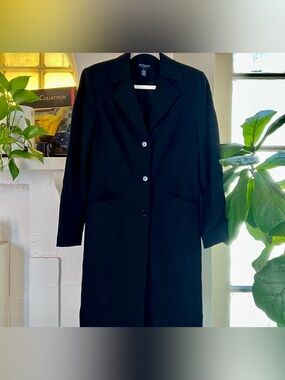 Black Women's Long Lightweight Blazer Jacket